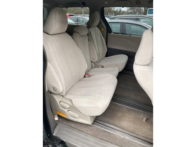 SEMINUEVOS TOYOTA Sienna a Estados en autogozo