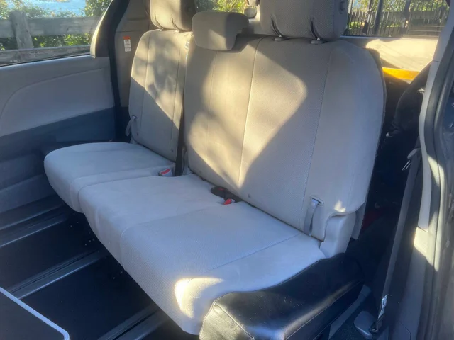 SEMINUEVOS TOYOTA Sienna a Estados en autogozo