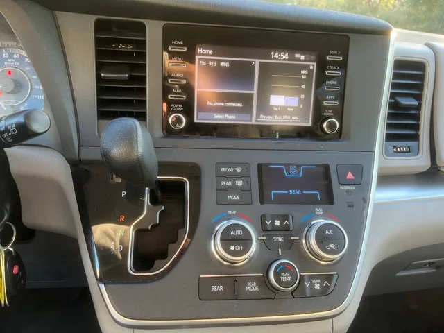 SEMINUEVOS TOYOTA Sienna a Estados en autogozo