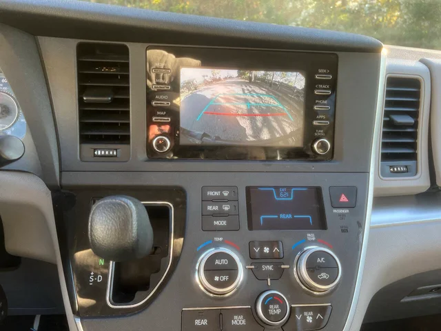 SEMINUEVOS TOYOTA Sienna a Estados en autogozo