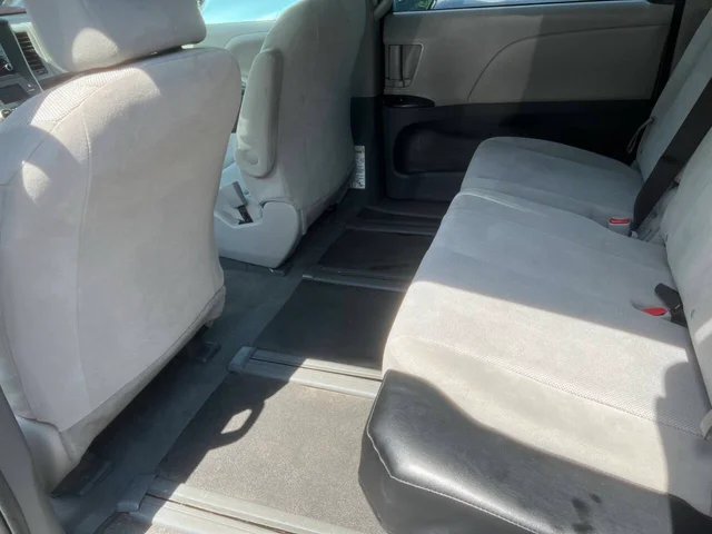 SEMINUEVOS TOYOTA Sienna a Estados en autogozo