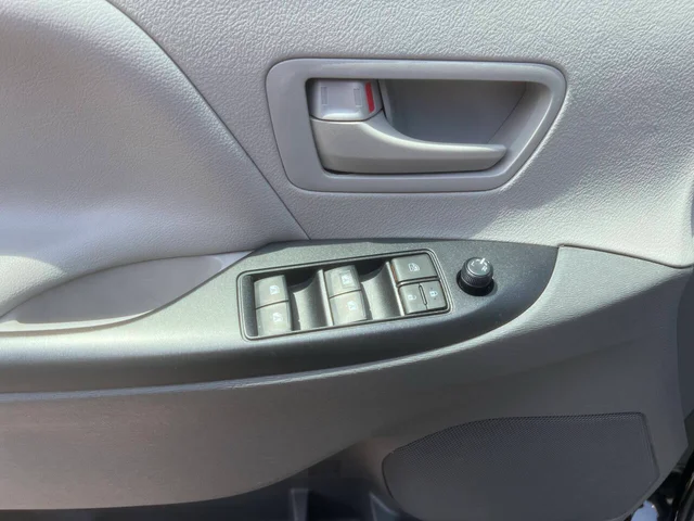 SEMINUEVOS TOYOTA Sienna a Estados en autogozo