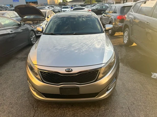 SEMINUEVOS KIA Optima a Estados en autogozo Vehicle Image