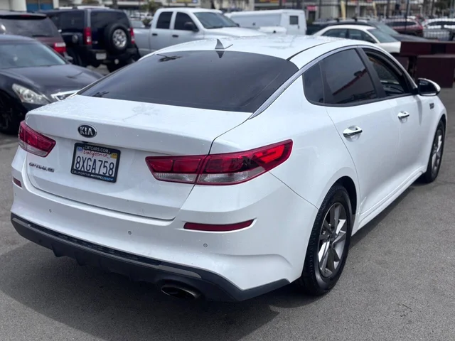 SEMINUEVOS KIA Optima a Estados en autogozo