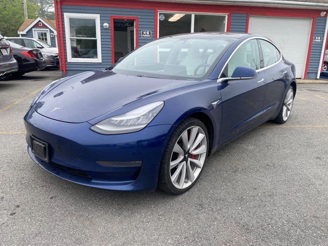 SEMINUEVOS TESLA Model 3 a Estados en autogozo