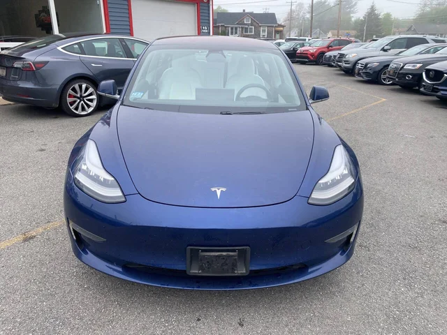 SEMINUEVOS TESLA Model 3 a Estados en autogozo