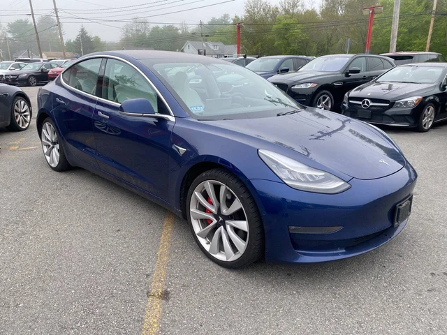 SEMINUEVOS TESLA Model 3 a Estados en autogozo