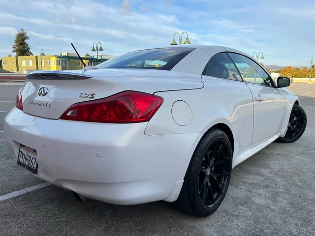 SEMINUEVOS INFINITI G37 Convertible a Estados en autogozo