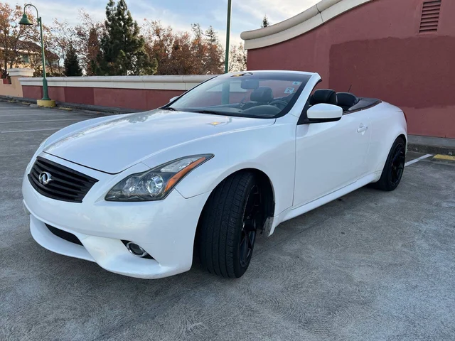 SEMINUEVOS INFINITI G37 Convertible a Estados en autogozo