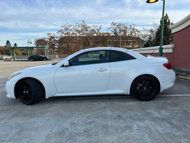 SEMINUEVOS INFINITI G37 Convertible a Estados en autogozo