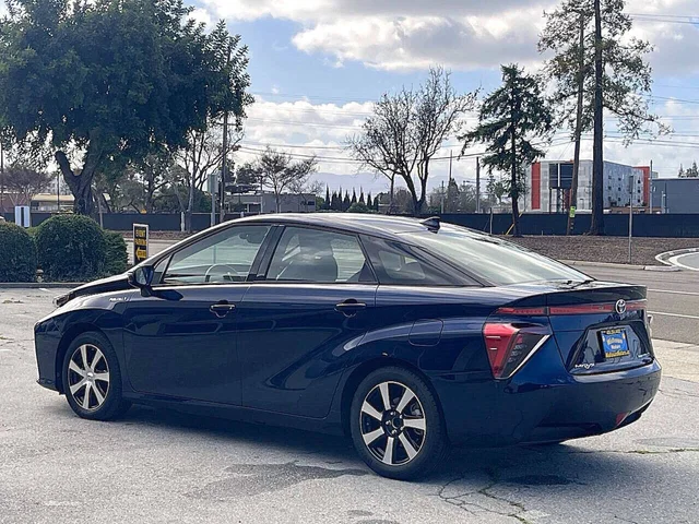 SEMINUEVOS TOYOTA Mirai a Estados en autogozo