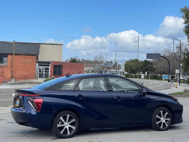 SEMINUEVOS TOYOTA Mirai a Estados en autogozo