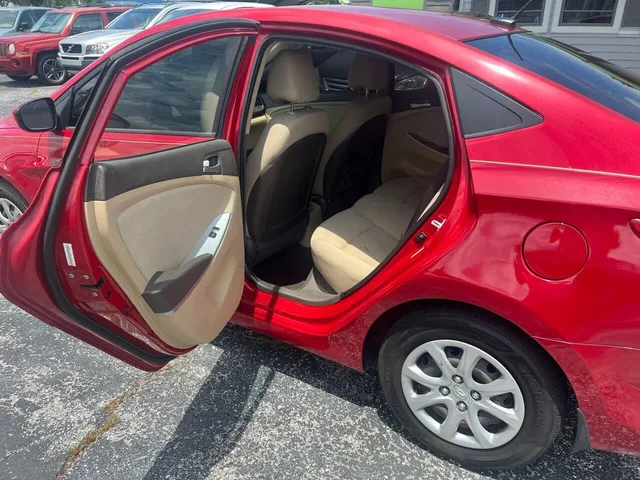 SEMINUEVOS HYUNDAI Accent a Estados en autogozo