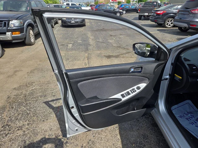 SEMINUEVOS HYUNDAI Accent a Estados en autogozo