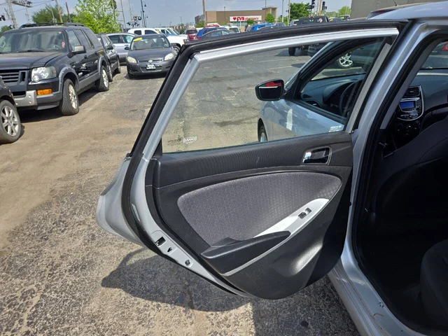 SEMINUEVOS HYUNDAI Accent a Estados en autogozo