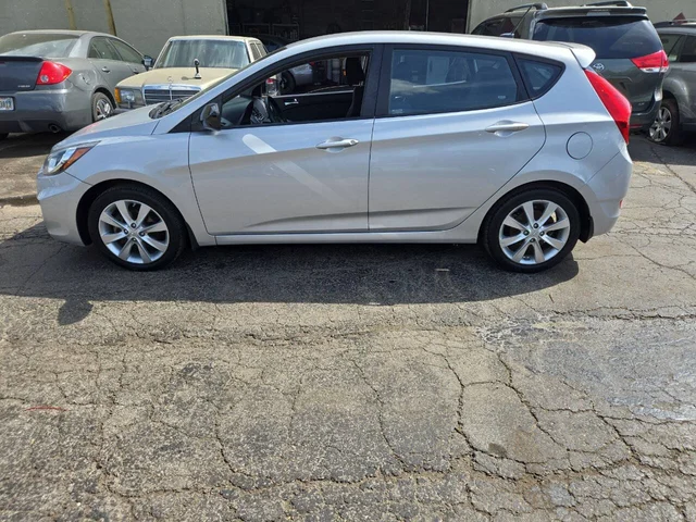 SEMINUEVOS HYUNDAI Accent a Estados en autogozo