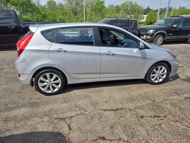 SEMINUEVOS HYUNDAI Accent a Estados en autogozo
