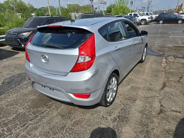 SEMINUEVOS HYUNDAI Accent a Estados en autogozo