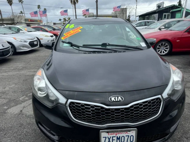 SEMINUEVOS KIA Forte5 a Estados en autogozo