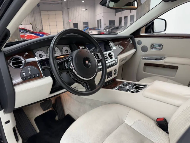 SEMINUEVOS ROLLS-ROYCE Ghost a Estados en autogozo