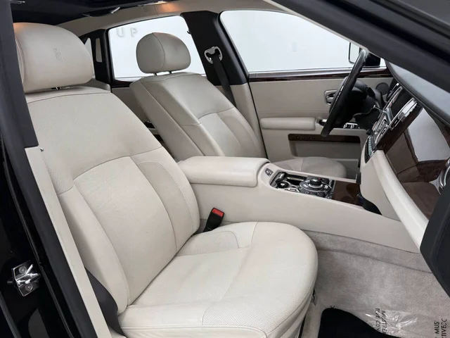SEMINUEVOS ROLLS-ROYCE Ghost a Estados en autogozo