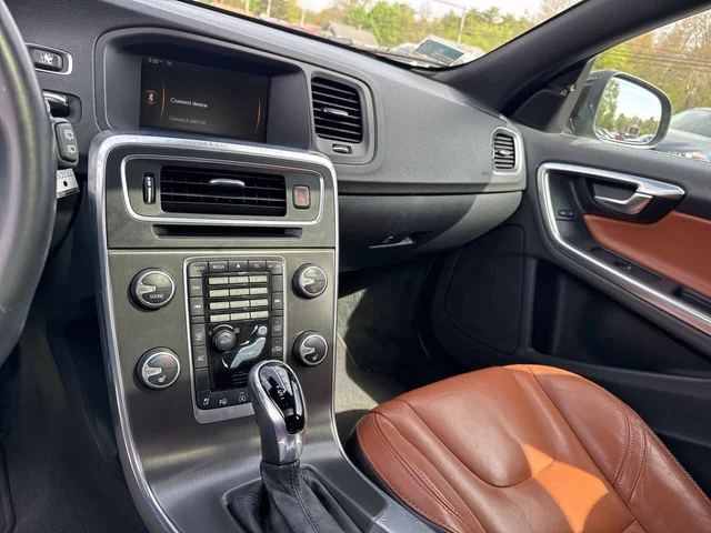 SEMINUEVOS VOLVO V60 a Estados en autogozo