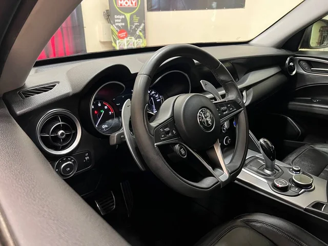 SEMINUEVOS ALFA ROMEO Stelvio a Estados en autogozo