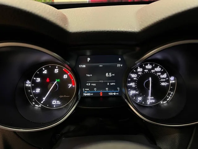 SEMINUEVOS ALFA ROMEO Stelvio a Estados en autogozo