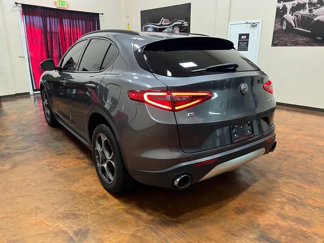 SEMINUEVOS ALFA ROMEO Stelvio a Estados en autogozo