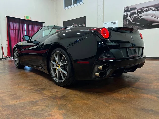 SEMINUEVOS FERRARI California a Estados en autogozo