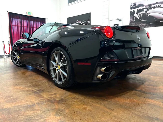 SEMINUEVOS FERRARI California a Estados en autogozo