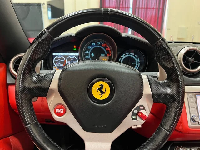 SEMINUEVOS FERRARI California a Estados en autogozo