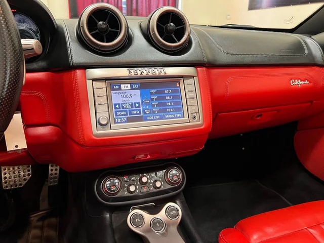 SEMINUEVOS FERRARI California a Estados en autogozo