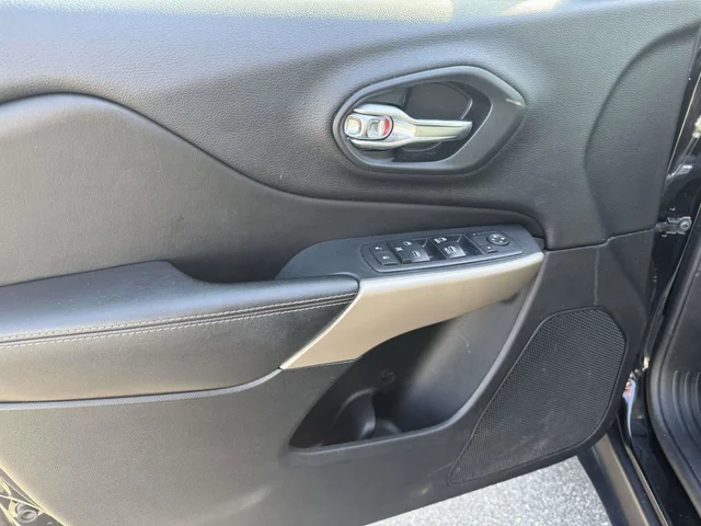 SEMINUEVOS JEEP Cherokee a Estados en autogozo