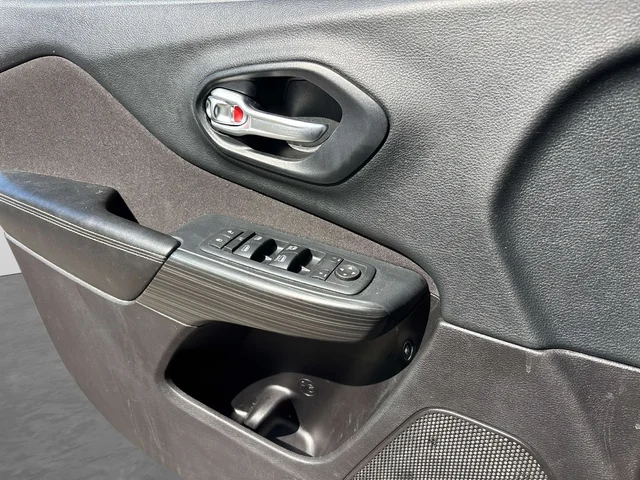 SEMINUEVOS JEEP Cherokee a Estados en autogozo