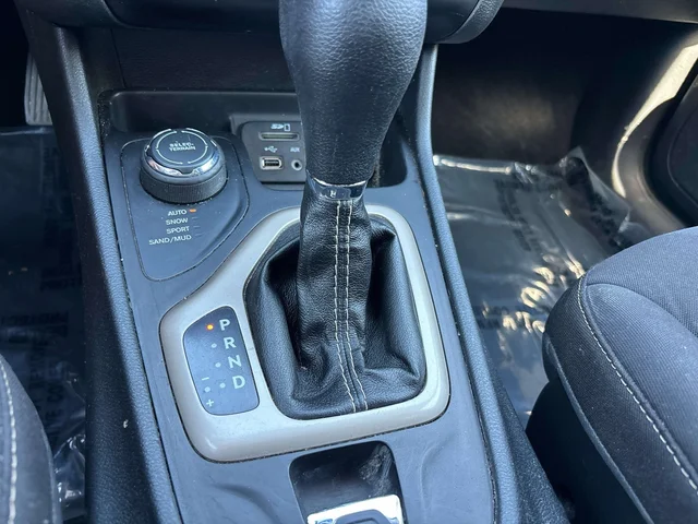 SEMINUEVOS JEEP Cherokee a Estados en autogozo