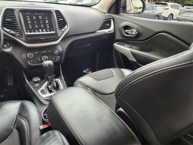 SEMINUEVOS JEEP Cherokee a Estados en autogozo