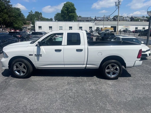 SEMINUEVOS RAM 1500 at Reading  in Piazza Honda of Reading