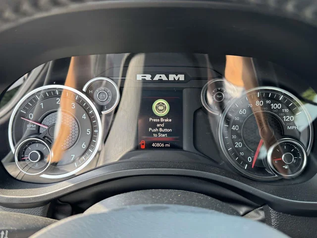 SEMINUEVOS RAM 1500 a Estados en autogozo