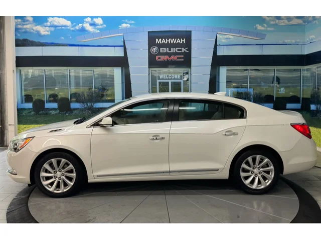SEMINUEVOS BUICK Lacrosse a Estados en autogozo
