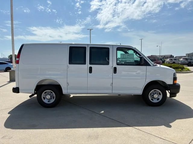 Nuevos CHEVROLET EXPRESS CARGO à Estados chez autogozo