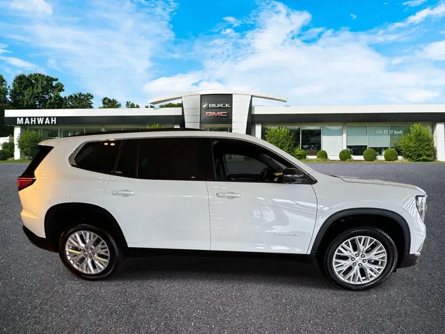 Nuevos GMC ACADIA à Estados chez autogozo