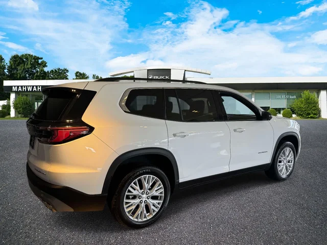 Nuevos GMC ACADIA à Estados chez autogozo