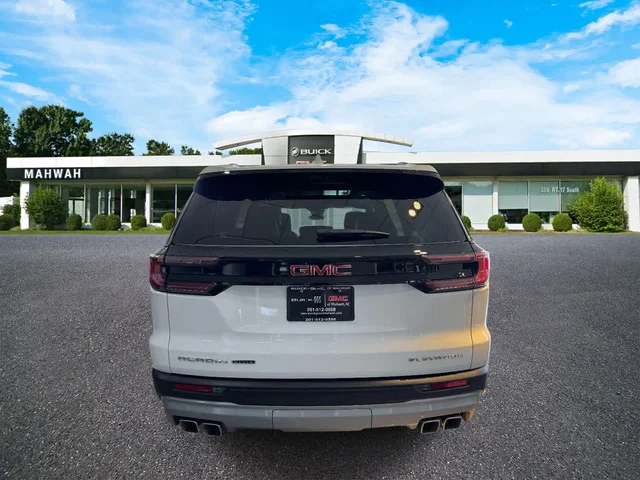 Nuevos GMC ACADIA à Estados chez autogozo