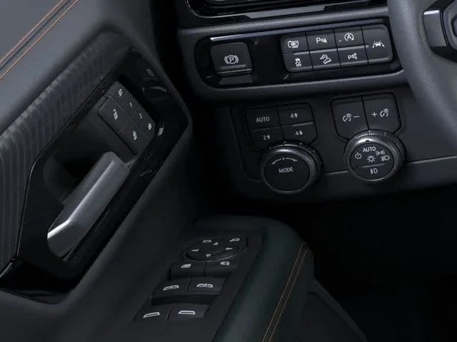 Nuevos GMC YUKON à Estados chez autogozo