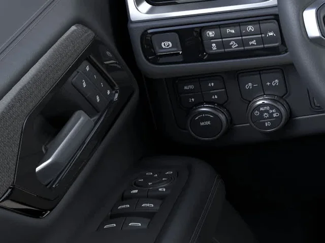 Nuevos GMC YUKON XL à Estados chez autogozo