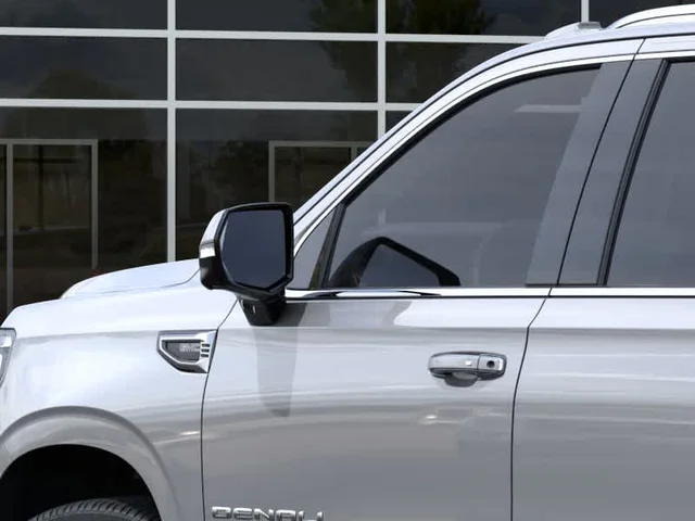 Nuevos GMC YUKON XL à Estados chez autogozo