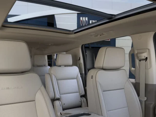 Nuevos GMC YUKON XL à Estados chez autogozo