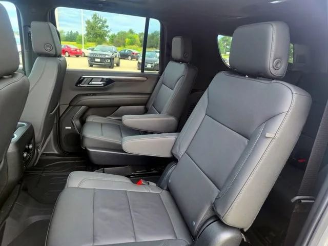 Nuevos CHEVROLET SUBURBAN à Estados chez autogozo