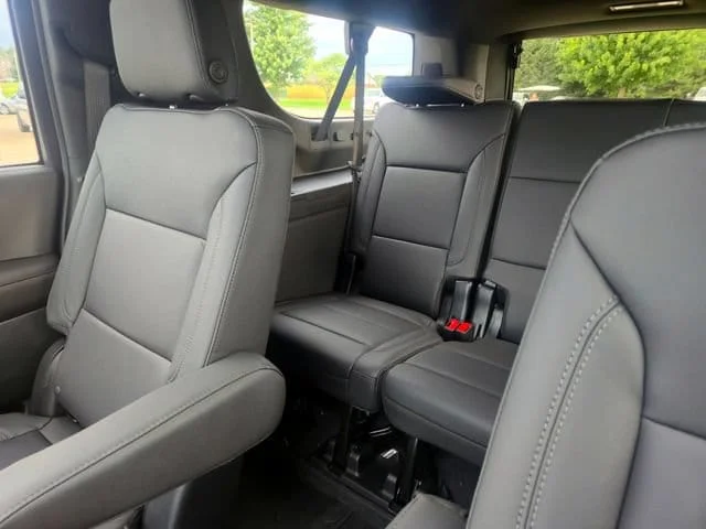 Nuevos CHEVROLET SUBURBAN à Estados chez autogozo